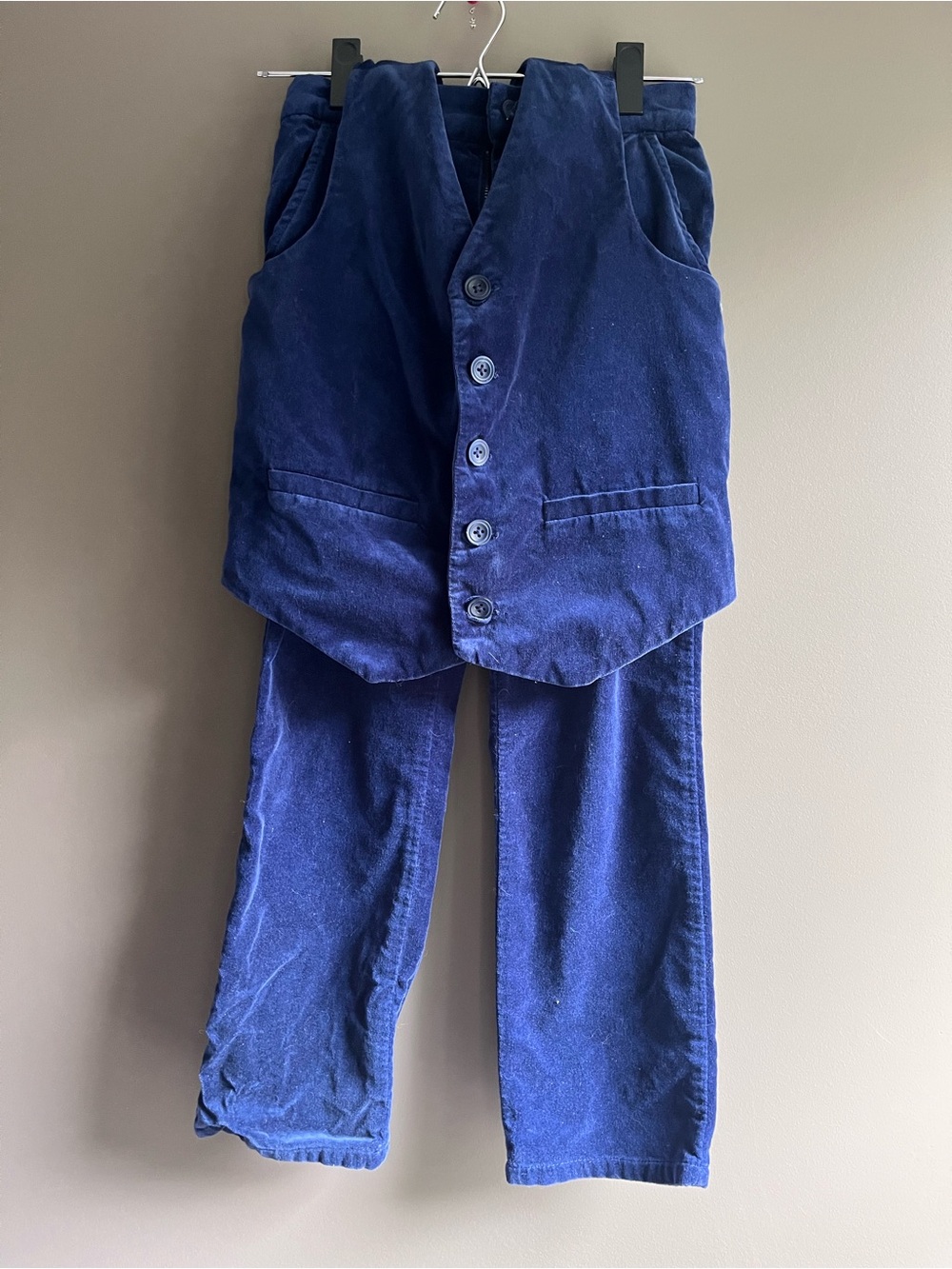Gymboree kids 2 piece set Suit Dark Blue Velour Vest and Pants Set 7-8